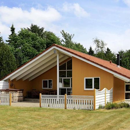 6 Person Holiday Home In Ansager Exterior photo