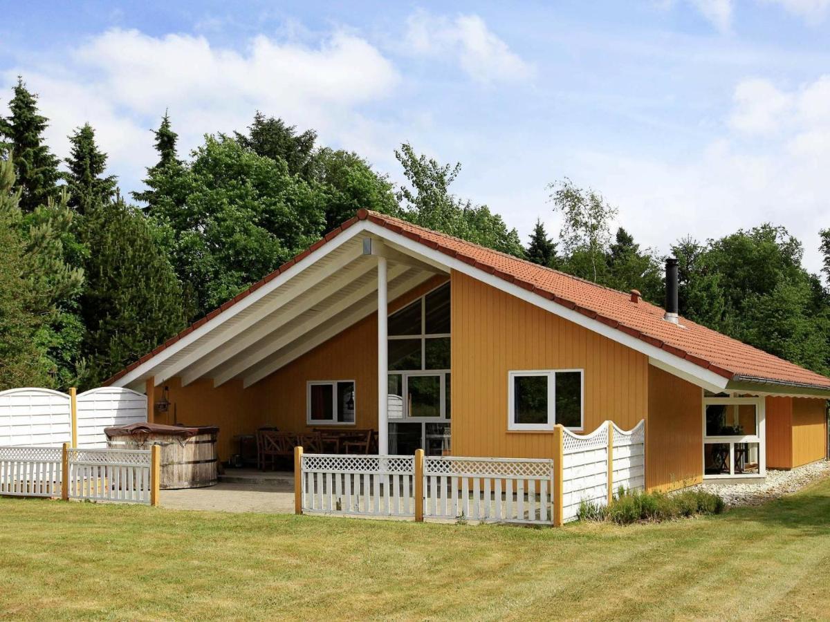 6 Person Holiday Home In Ansager Exterior photo