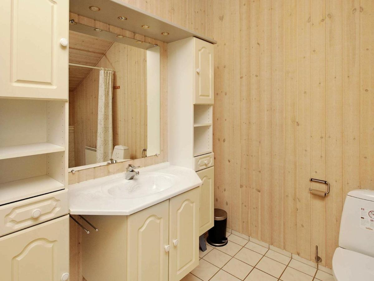 6 Person Holiday Home In Ansager Exterior photo